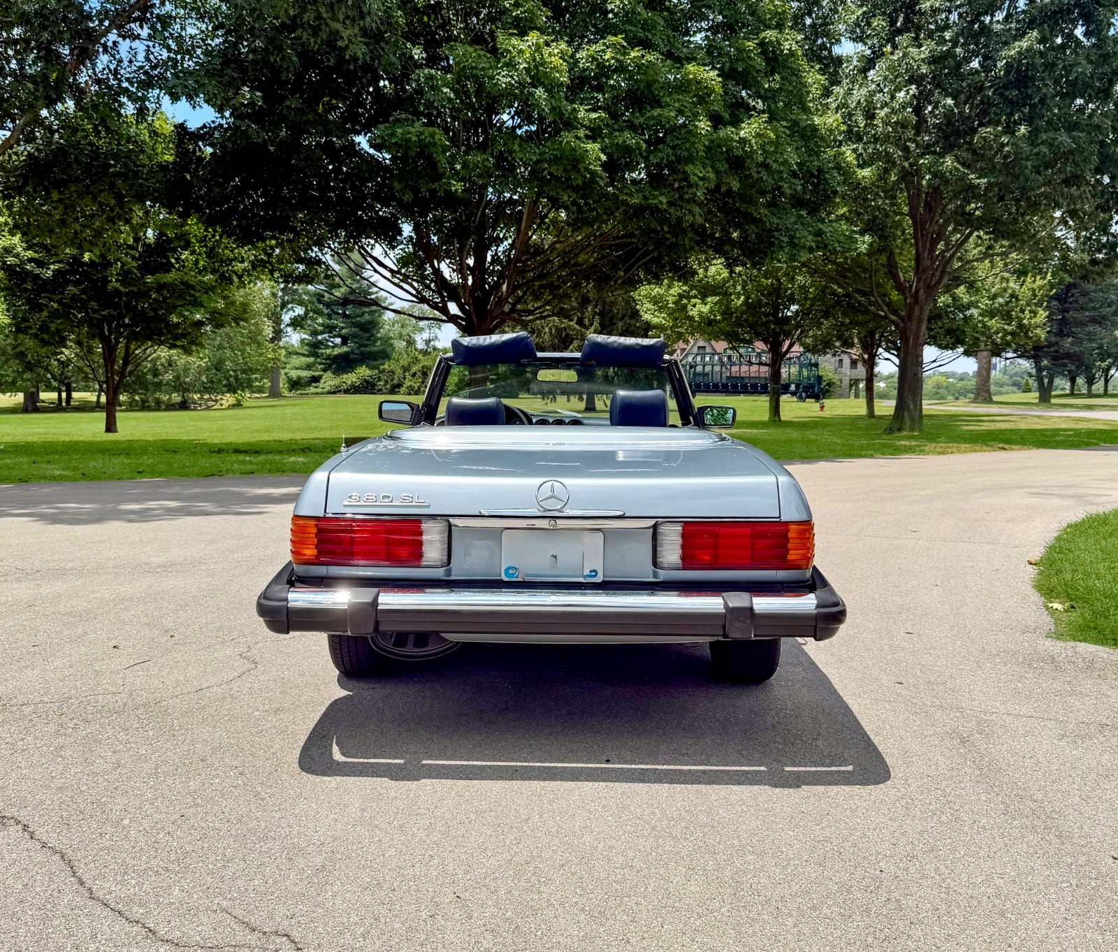 Mercedes-Benz-SL-Class-1983-Convertible-9