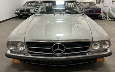 Mercedes-Benz-SL-Class-1984-Convertible-1