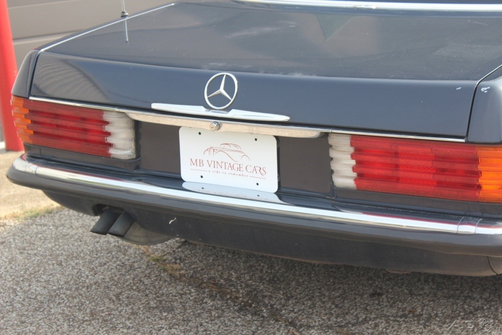 Mercedes-Benz-SL-Class-1984-Convertible-11