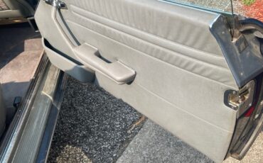 Mercedes-Benz-SL-Class-1984-Convertible-17