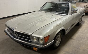 Mercedes-Benz-SL-Class-1984-Convertible-2