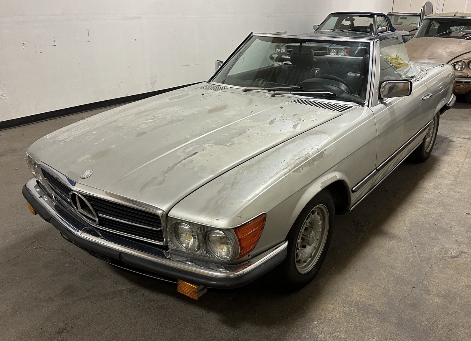 Mercedes-Benz-SL-Class-1984-Convertible-2