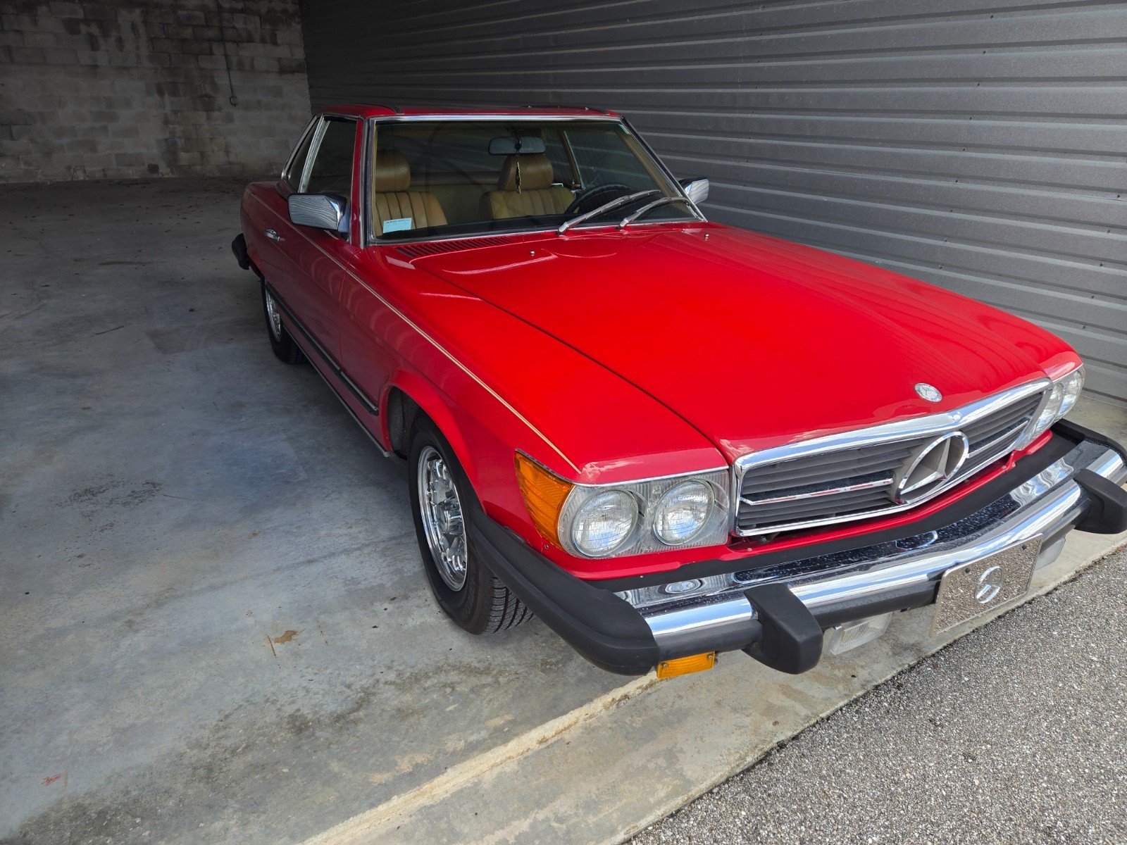Mercedes-Benz-SL-Class-1984-Convertible-3