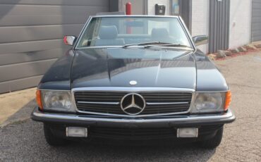 Mercedes-Benz-SL-Class-1984-Convertible-4