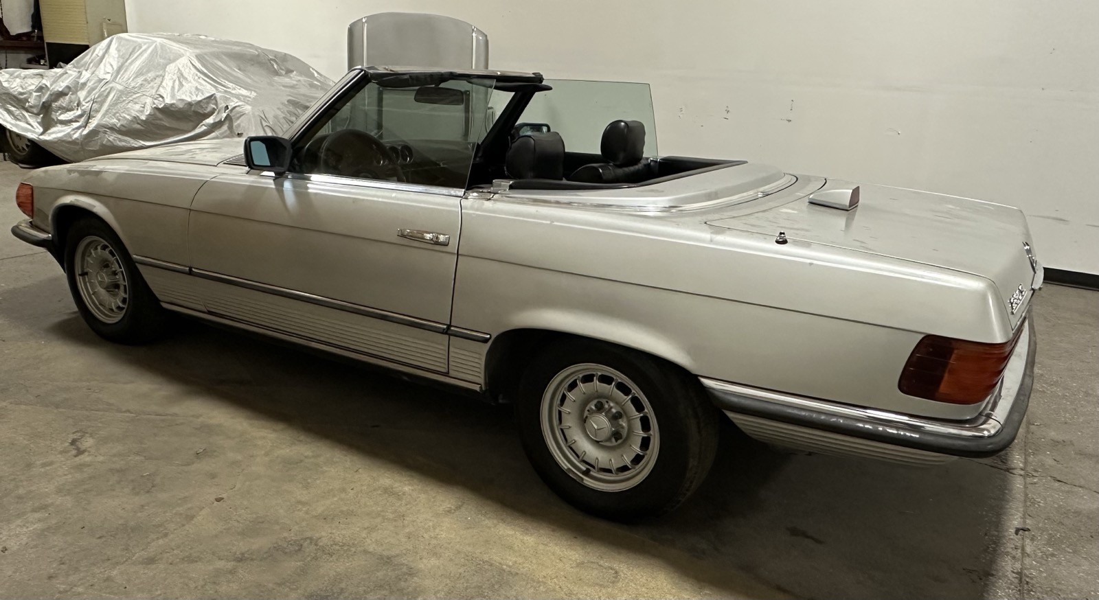 Mercedes-Benz-SL-Class-1984-Convertible-4