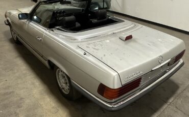 Mercedes-Benz-SL-Class-1984-Convertible-5