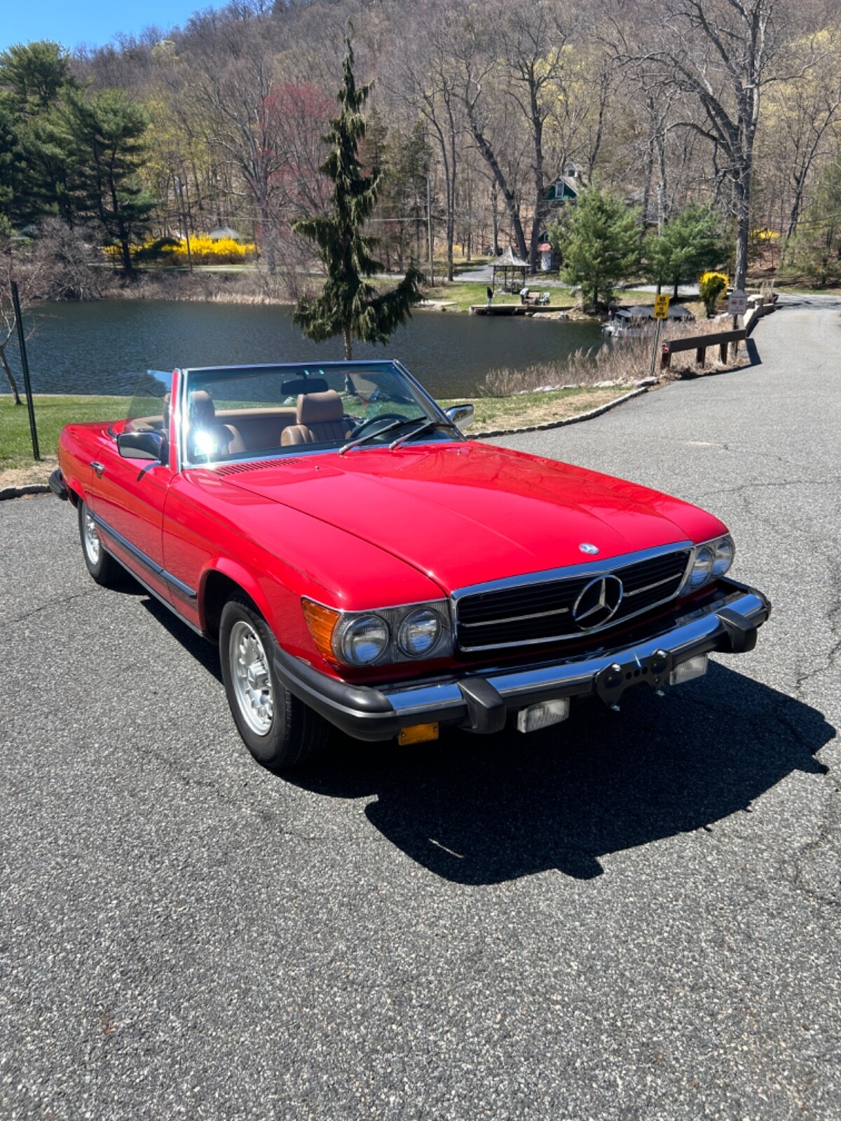 Mercedes-Benz-SL-Class-1985-Convertible-1