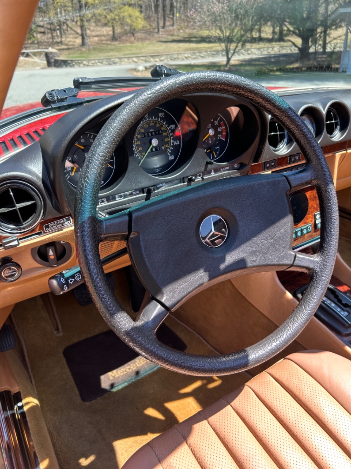 Mercedes-Benz-SL-Class-1985-Convertible-22