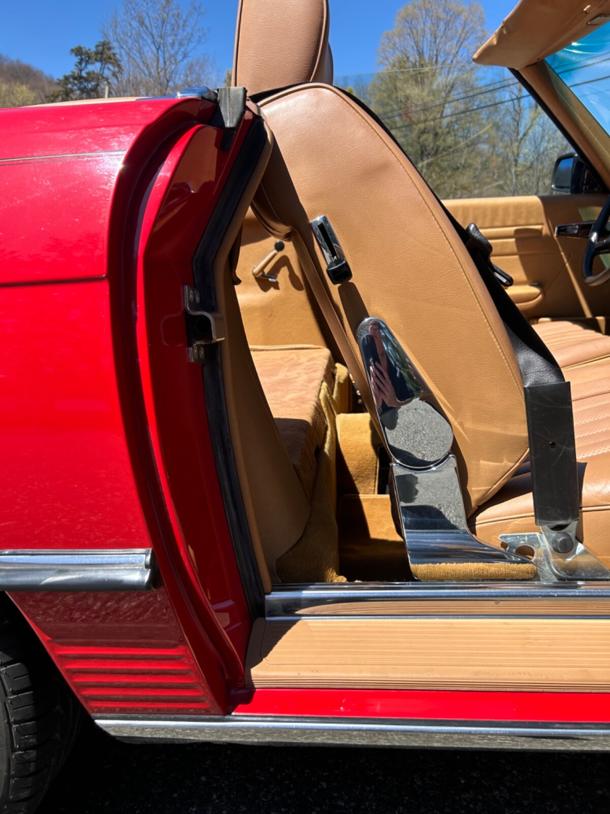 Mercedes-Benz-SL-Class-1985-Convertible-25