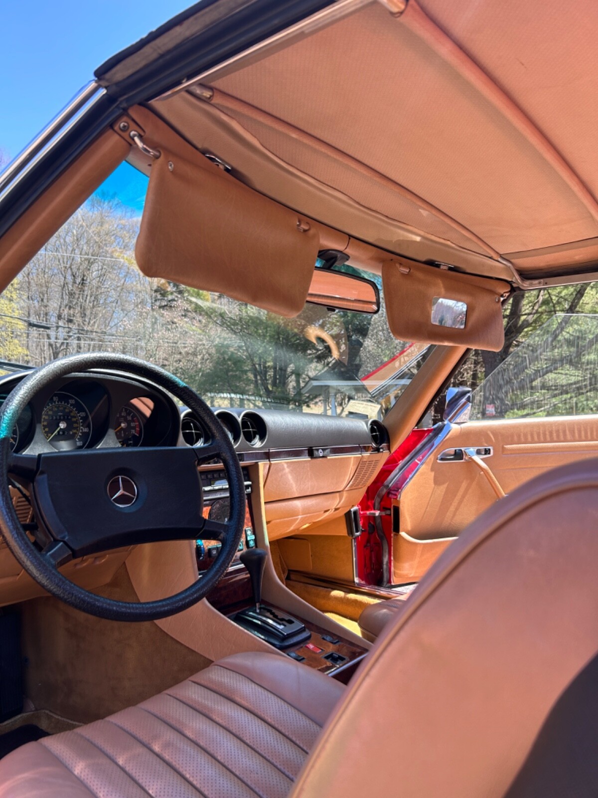 Mercedes-Benz-SL-Class-1985-Convertible-31