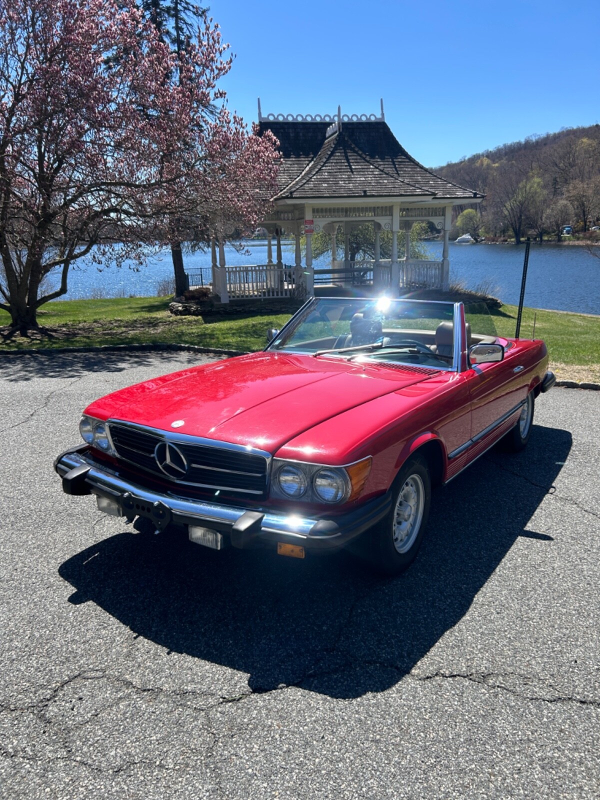 Mercedes-Benz SL-Class 1985 Convertible