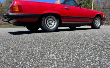 Mercedes-Benz-SL-Class-1985-Convertible-5