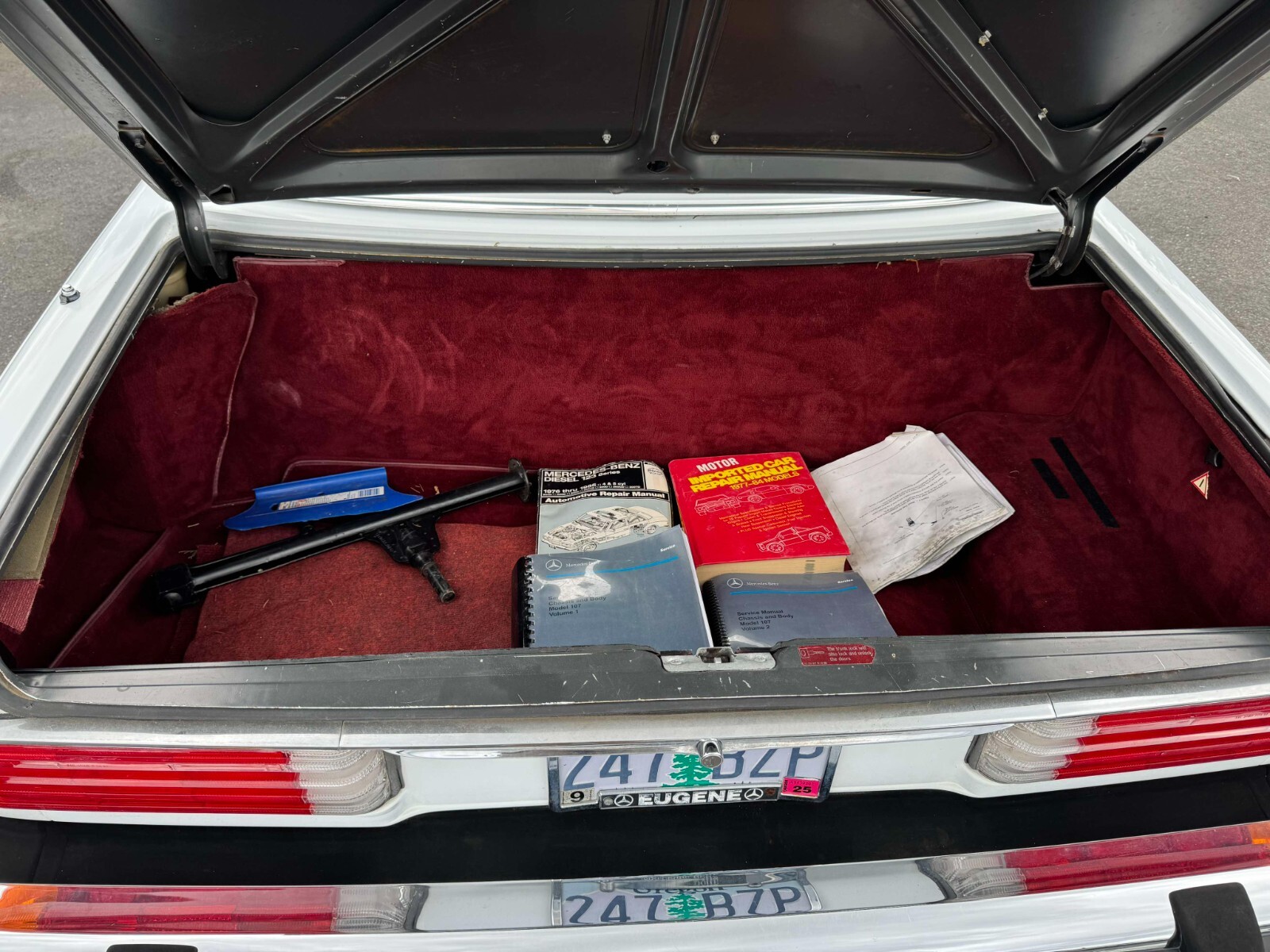 Mercedes-Benz-SL-Class-1986-Convertible-10