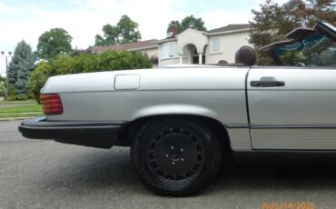Mercedes-Benz-SL-Class-1986-Convertible-11