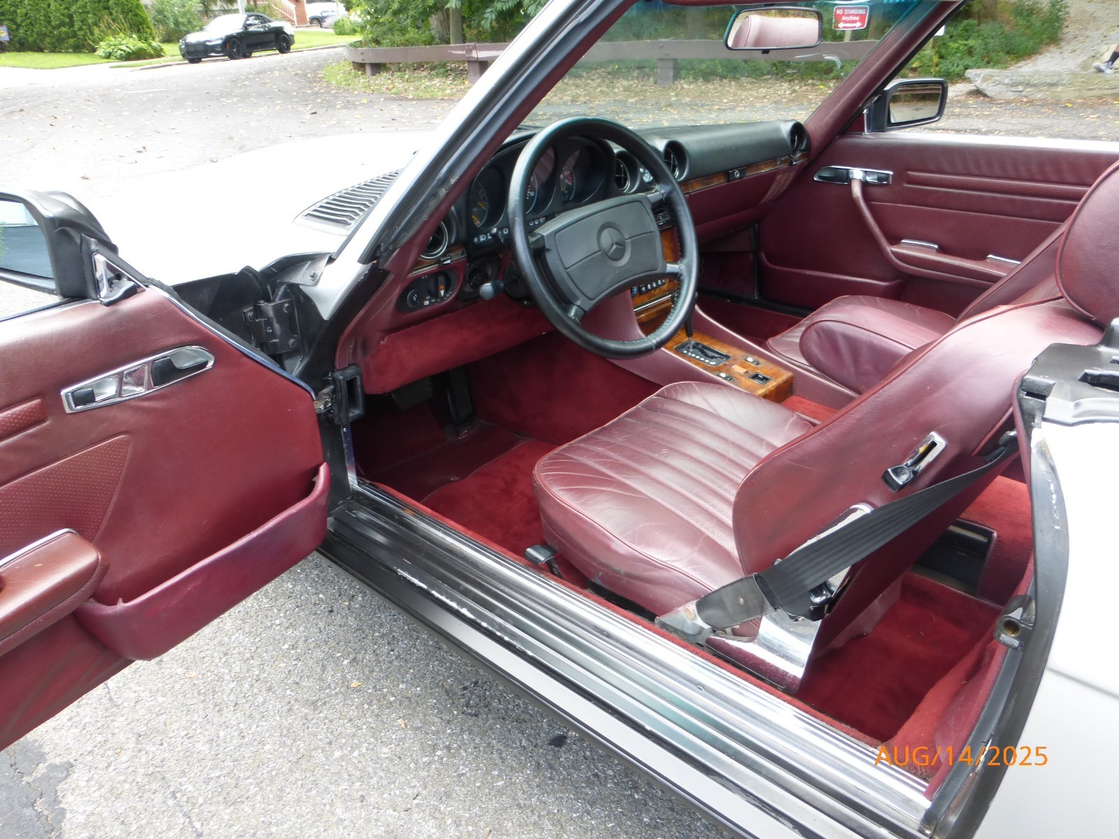 Mercedes-Benz-SL-Class-1986-Convertible-14