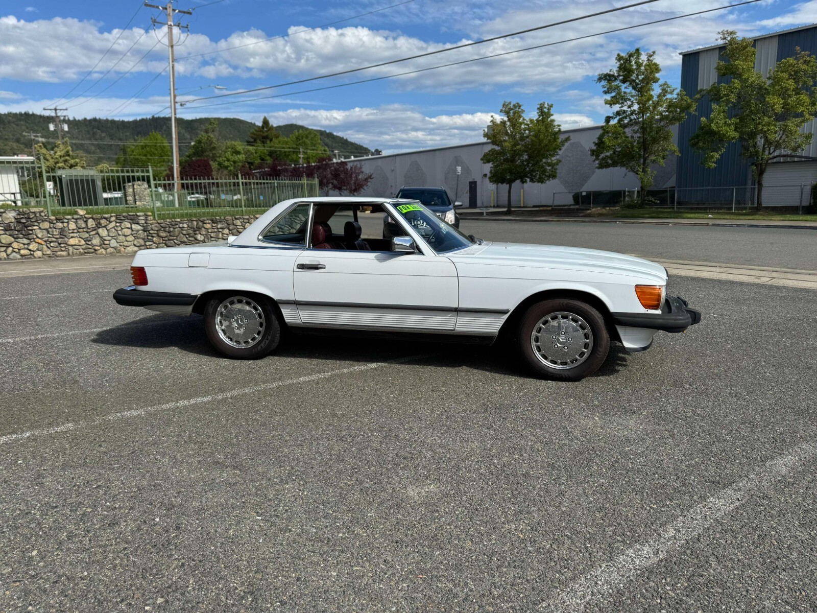 Mercedes-Benz-SL-Class-1986-Convertible-15