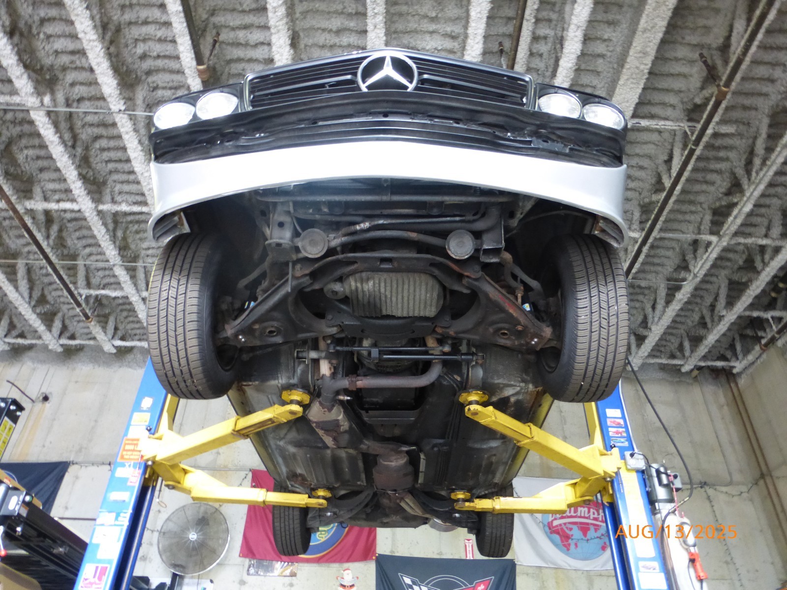 Mercedes-Benz-SL-Class-1986-Convertible-20
