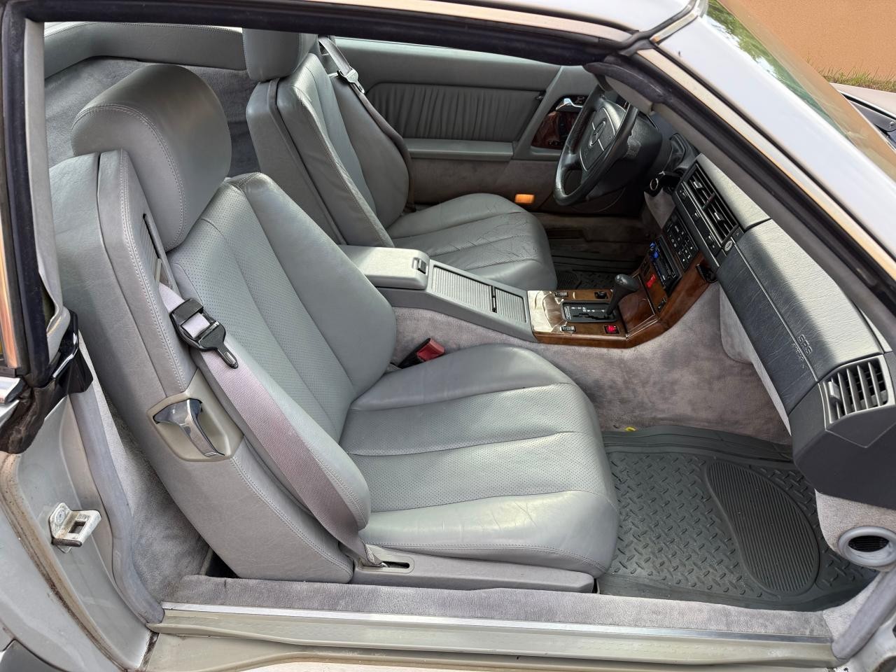 Mercedes-Benz-SL-Class-1994-1