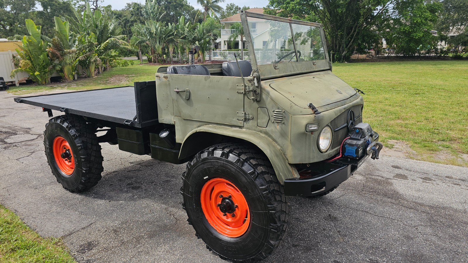Mercedes-Benz-unimog-1958-2