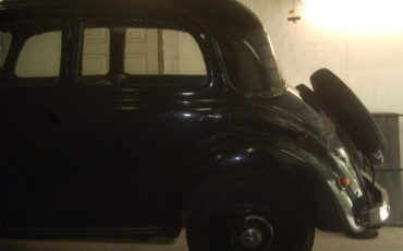 Mercedes-benz-170v-1942-Black-Red-1