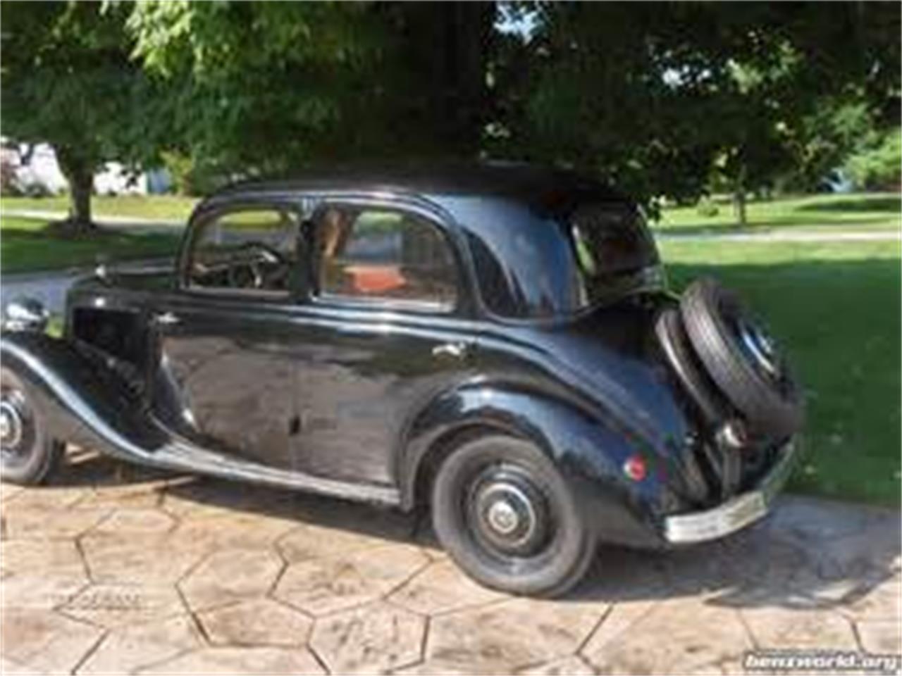 Mercedes-benz-170v-1942-Black-Red-2