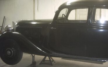 Mercedes-benz-170v-1942-Black-Red-3