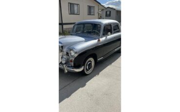 Mercedes-benz-180-1959-Black-and-silver-Black-4