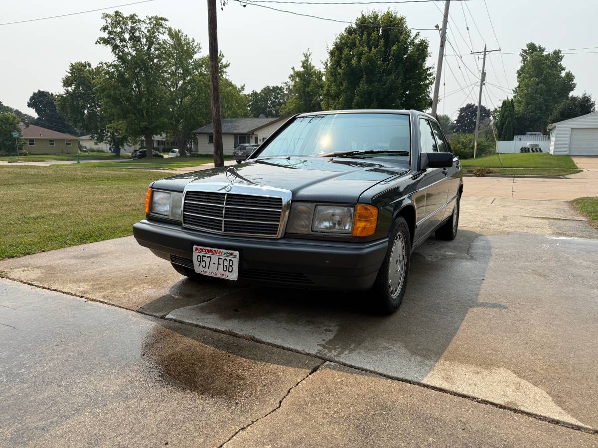Mercedes-benz-190-190e-2.6-1988-1