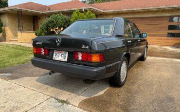 Mercedes-benz-190-190e-2.6-1988-12