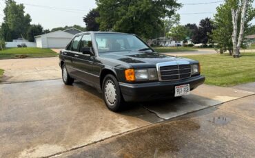 Mercedes-benz-190-190e-2.6-1988-2