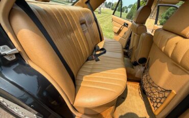Mercedes-benz-190-190e-2.6-1988-8