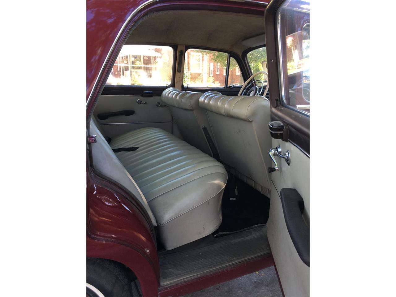 Mercedes-benz-190-1961-MaroonRed-tan-1