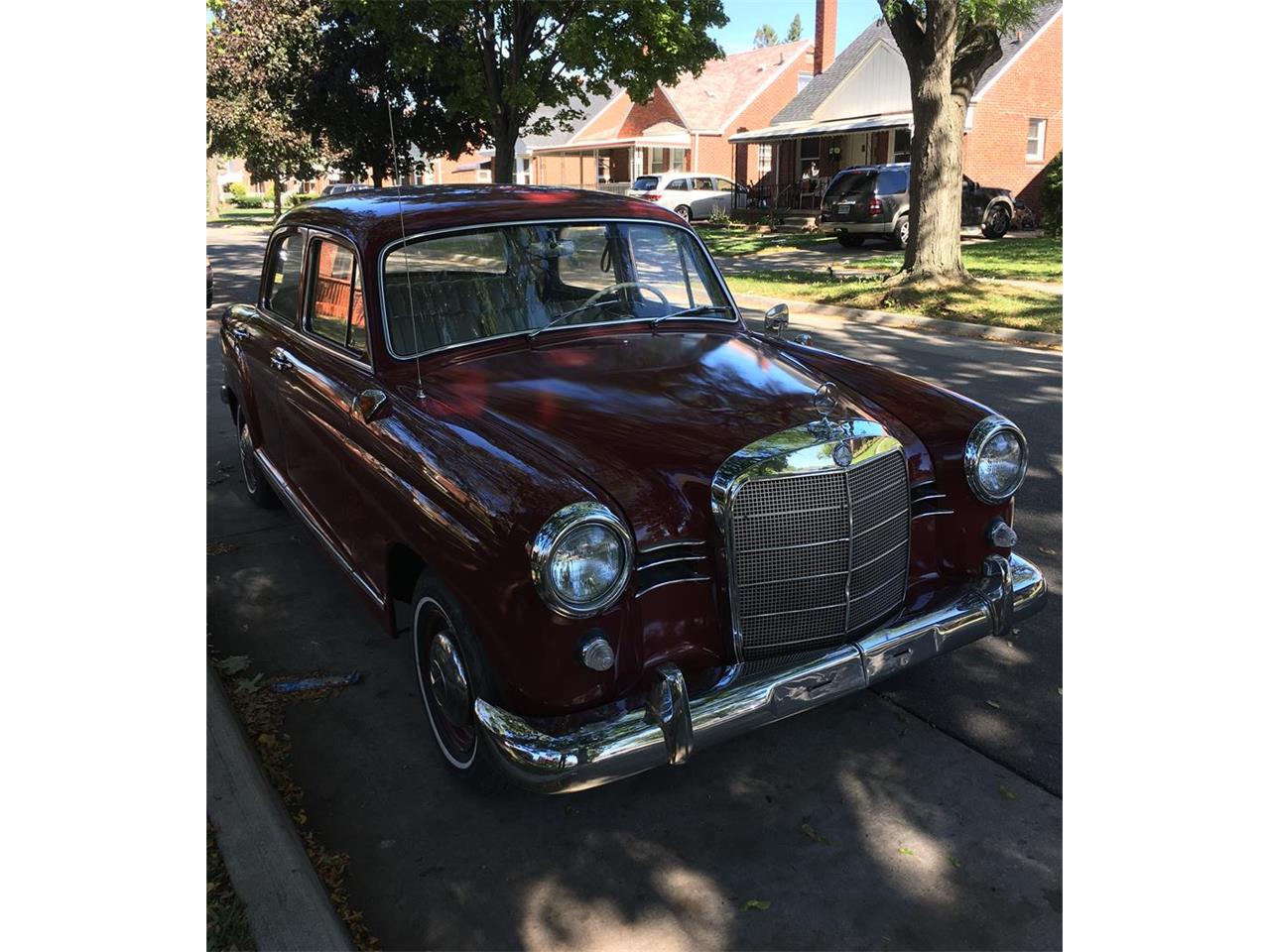 Mercedes-benz-190-1961-MaroonRed-tan-14