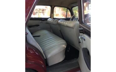 Mercedes-benz-190-1961-MaroonRed-tan-2
