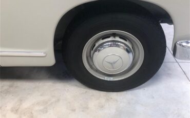 Mercedes-benz-190-1961-Pearl-Red-13