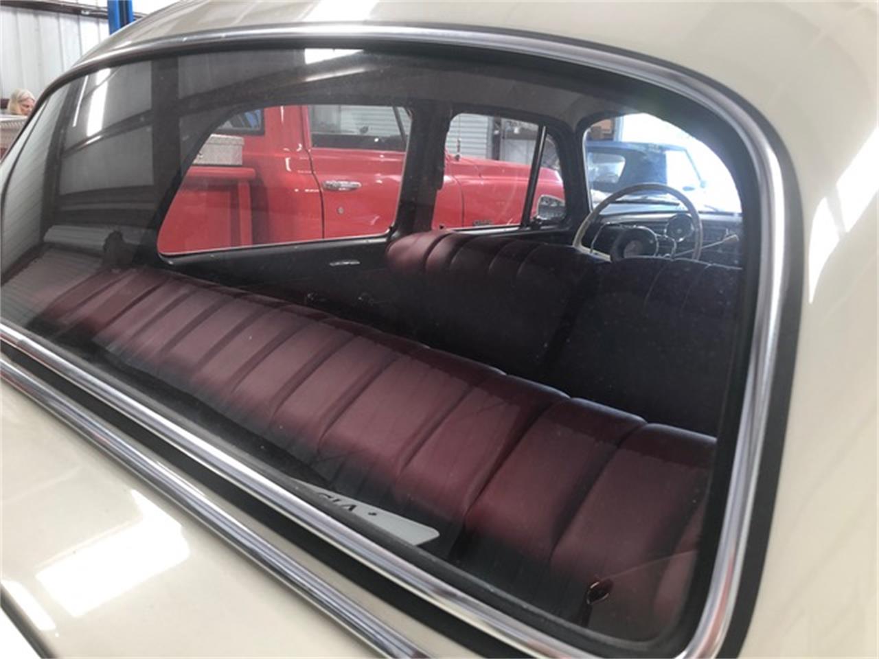 Mercedes-benz-190-1961-Pearl-Red-20