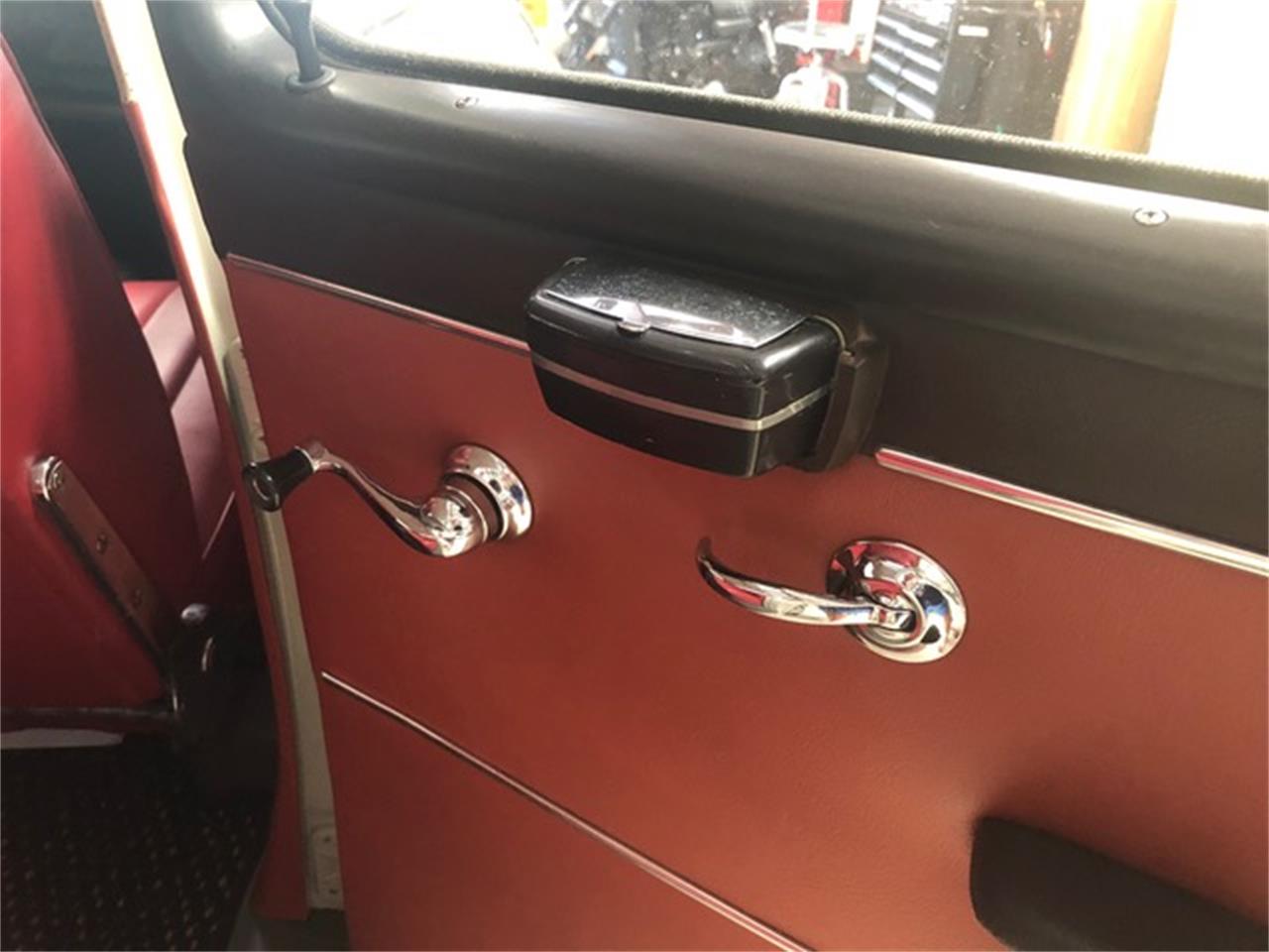 Mercedes-benz-190-1961-Pearl-Red-25