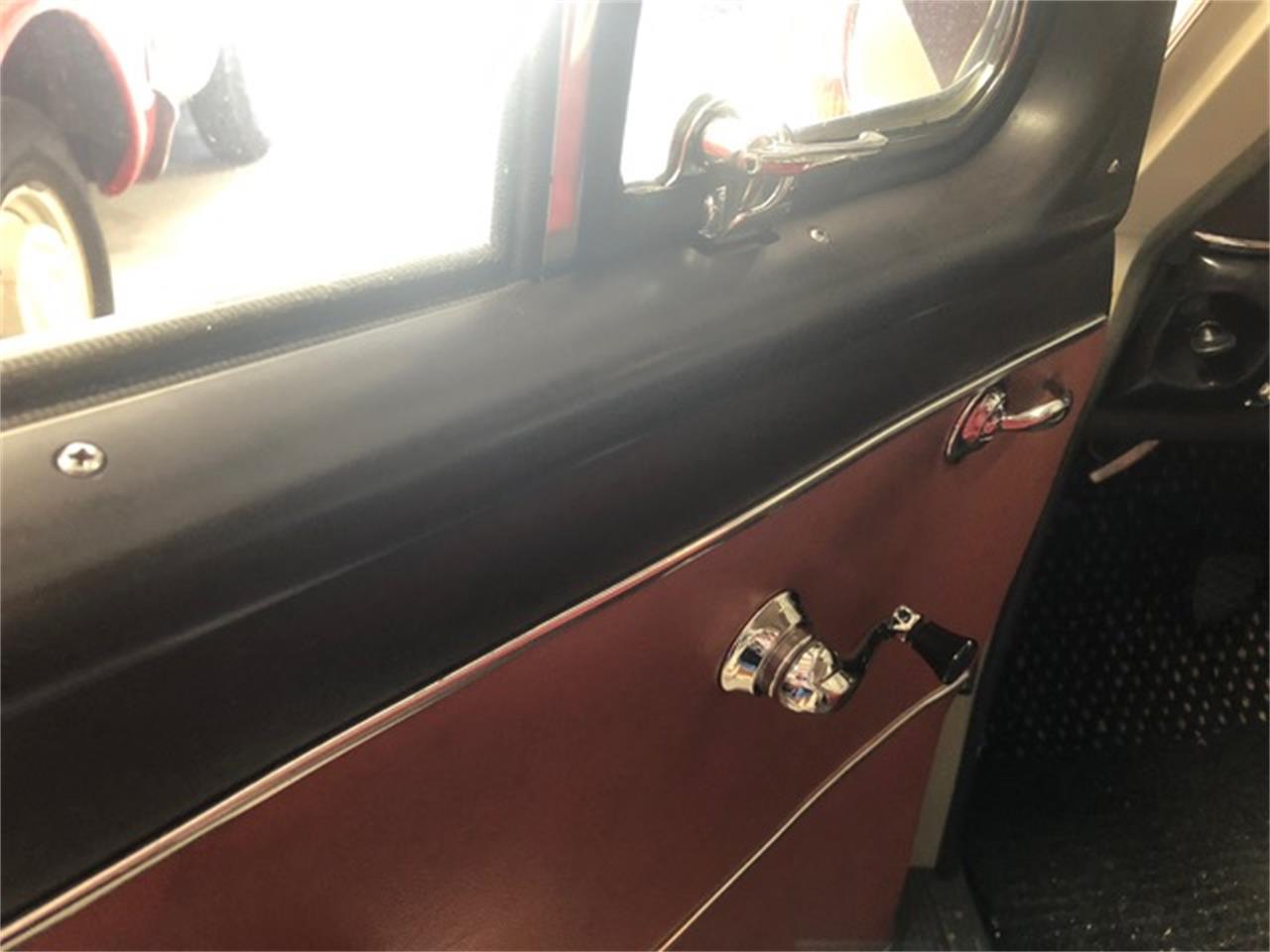 Mercedes-benz-190-1961-Pearl-Red-36