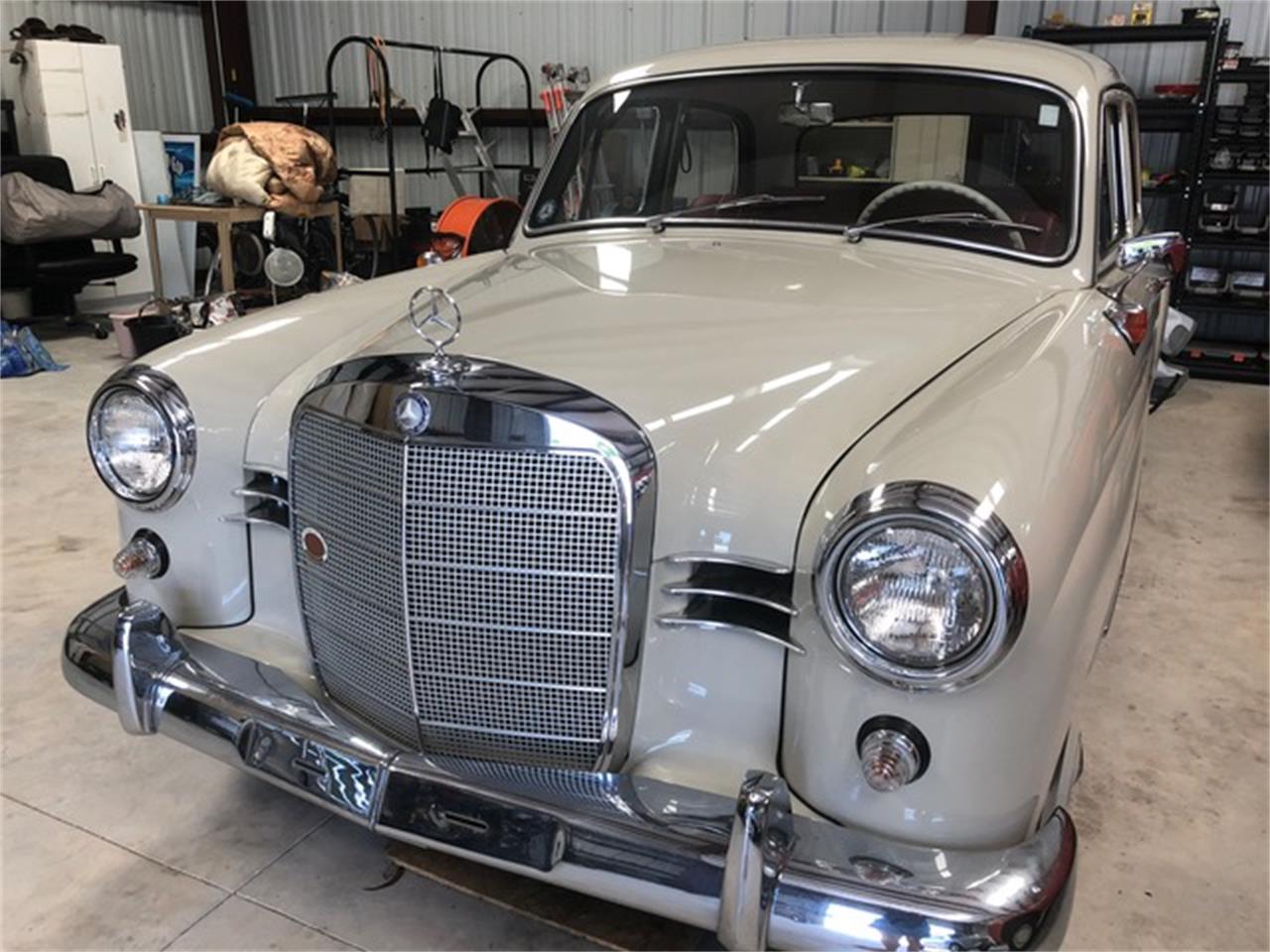 Mercedes-benz-190-1961-Pearl-Red-41