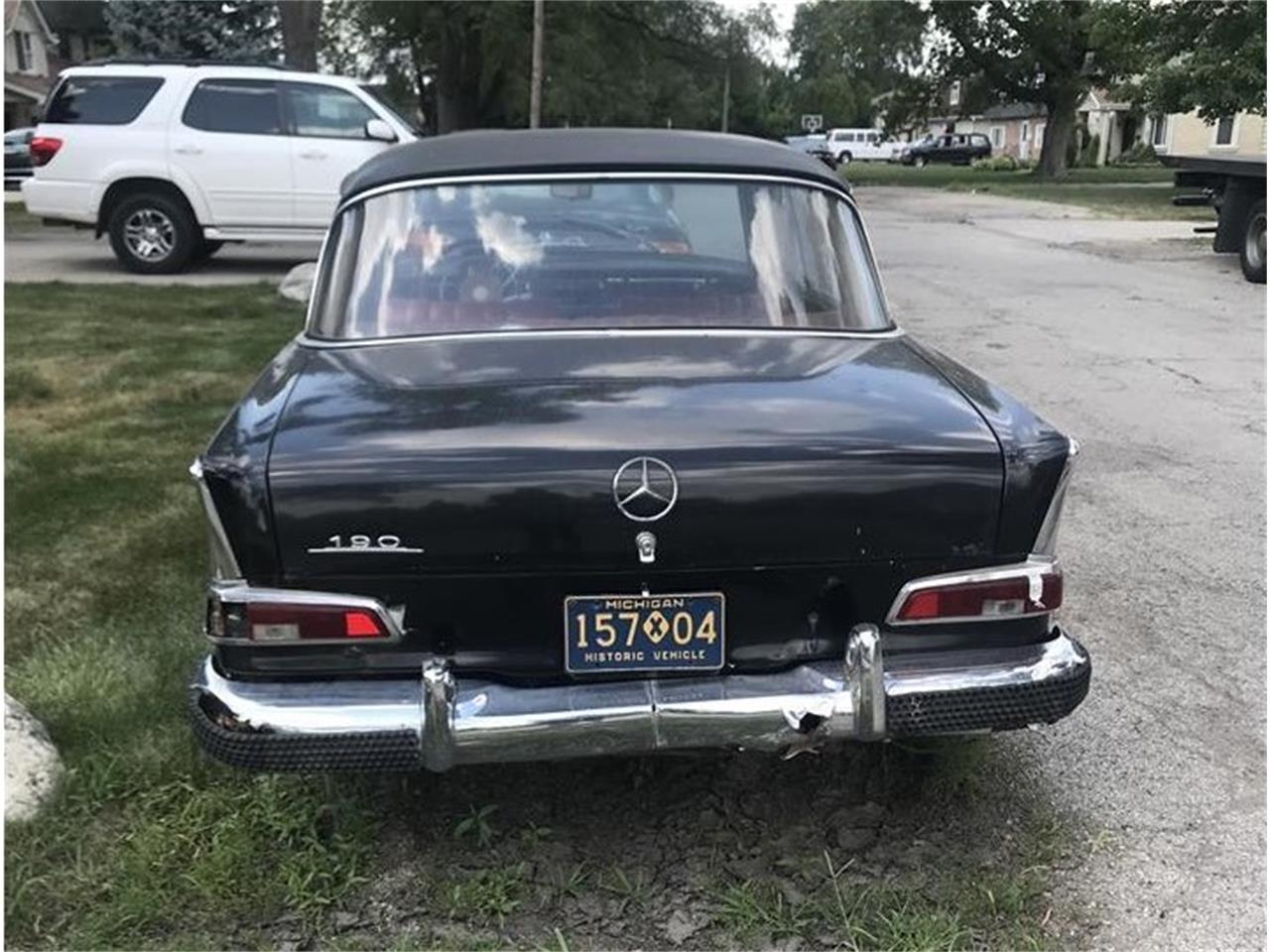 Mercedes-benz-190-1964-Black-Red-2