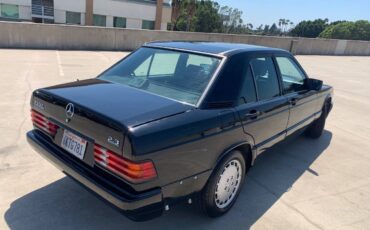 Mercedes-benz-190-e-1993-black-4