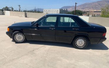 Mercedes-benz-190-e-1993-black-8