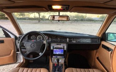 Mercedes-benz-190e-1992-white-4