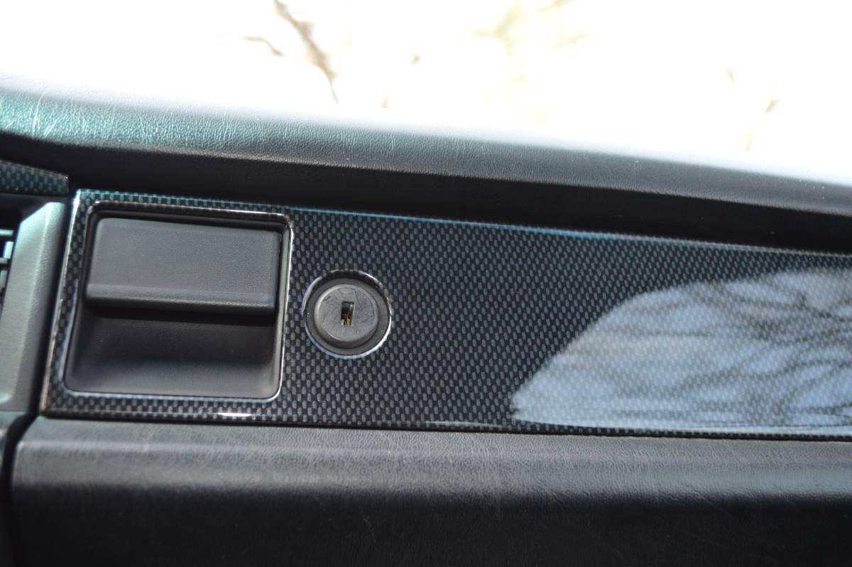 Mercedes-benz-190e-1993-black-6