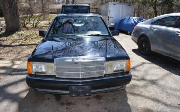 Mercedes-benz-190e-1993-black-9