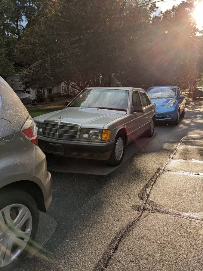 Mercedes-benz-190e-2.3-1992-silver