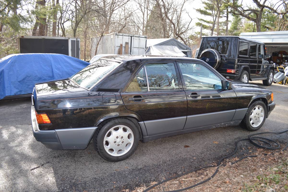 Mercedes-benz-190e-le-1993-12