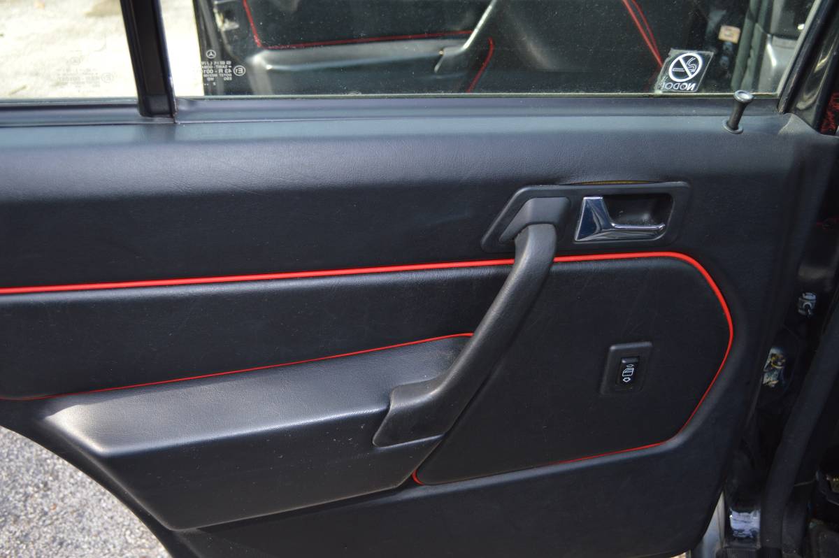 Mercedes-benz-190e-sl-le-1993-black-14