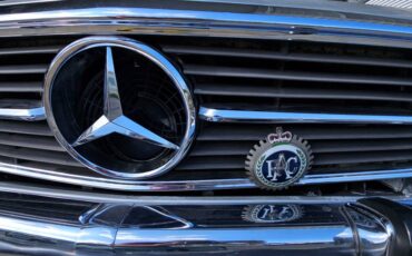 Mercedes-benz-1973-silver-12