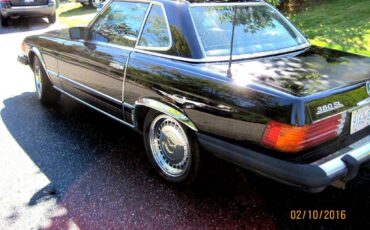 Mercedes-benz-1983-black-2